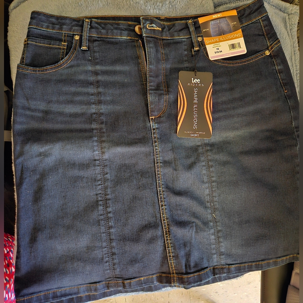 Lee Riders Shape Illusions Denim Skirt